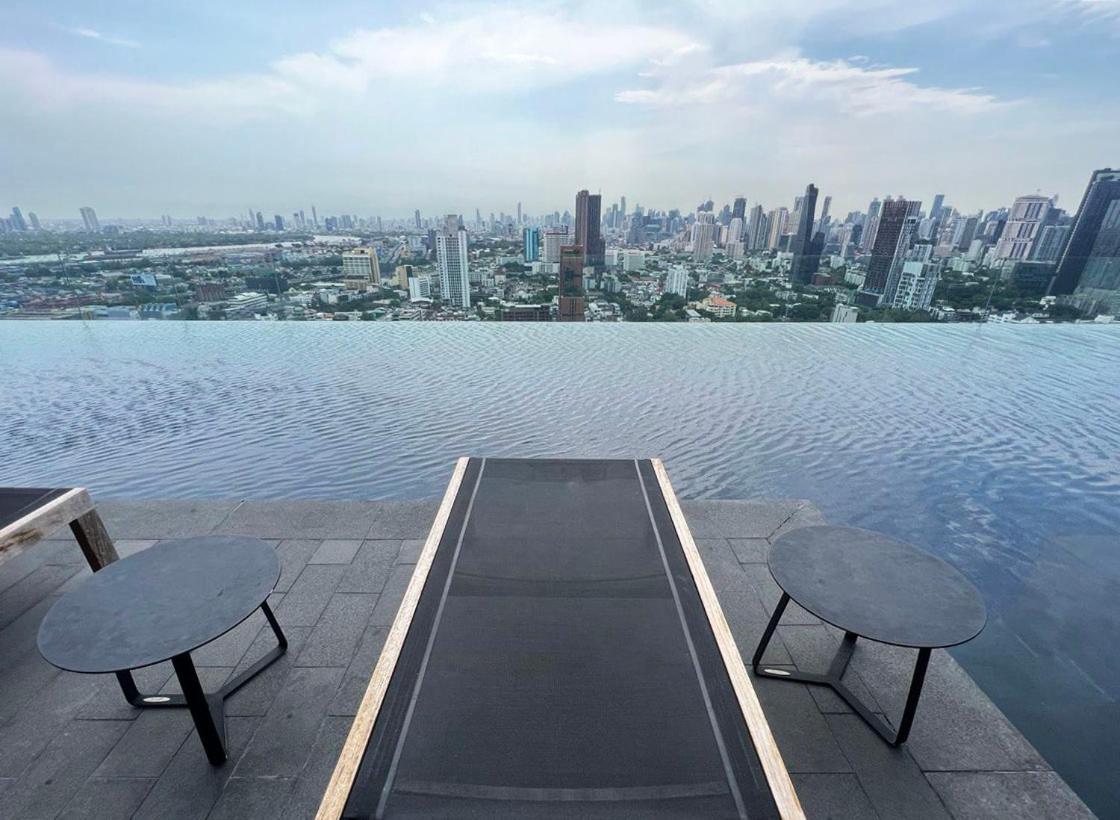 2 Bedroom Luxury Apartment 3 Min Walk From Bts Ekkamai Banguecoque Exterior foto