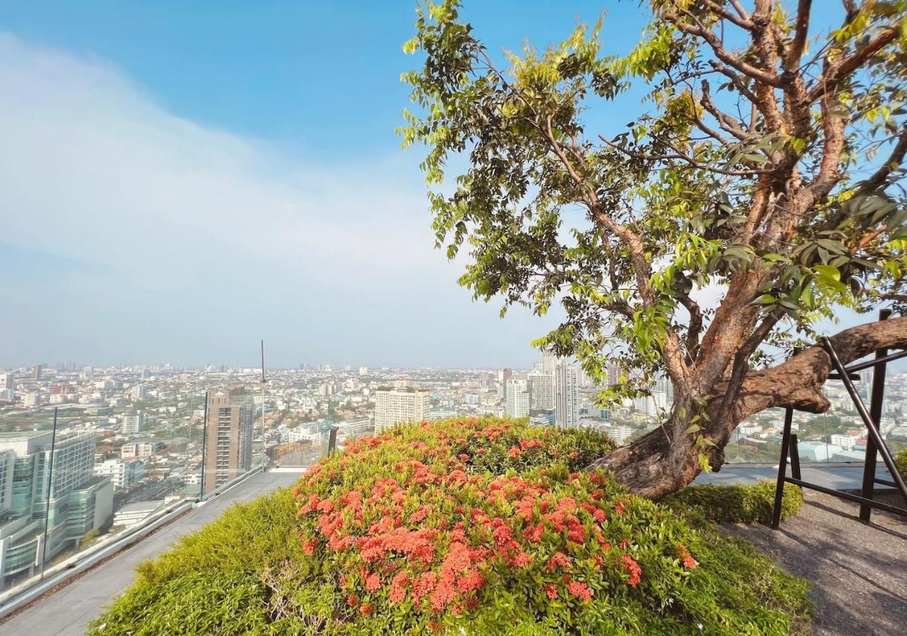 2 Bedroom Luxury Apartment 3 Min Walk From Bts Ekkamai Banguecoque Exterior foto